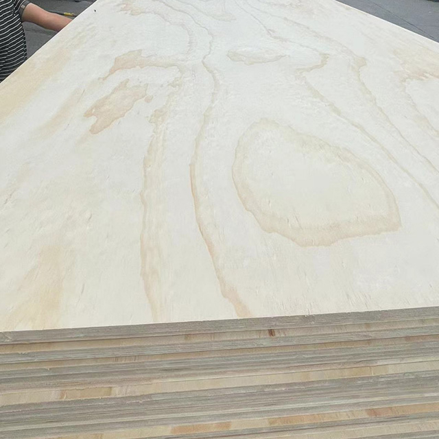 Construction Grade Waterproof Marine CDX Radiate Pine Plywood