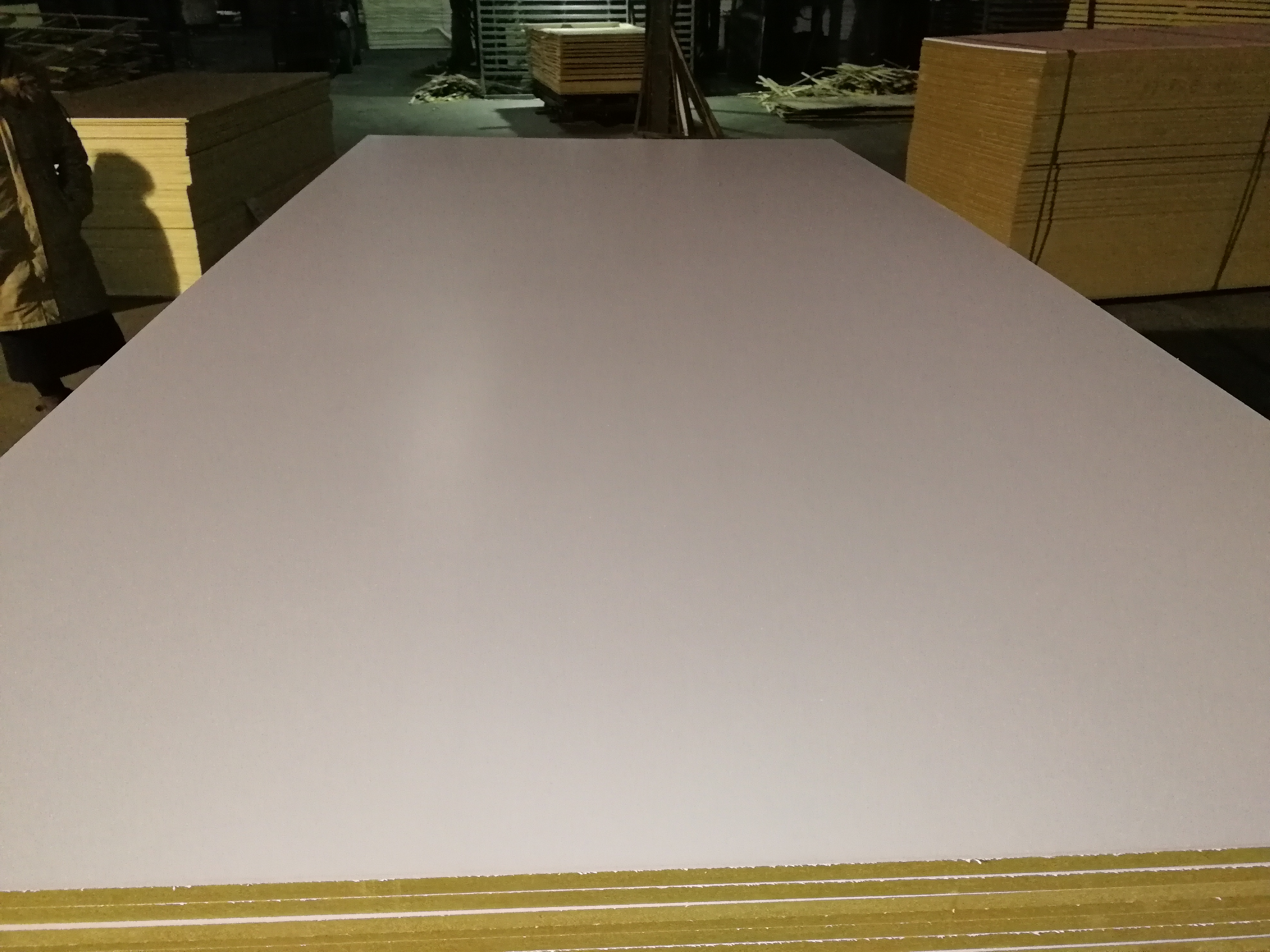 High Quality Melamine MDF Board for Decoration and Furniture