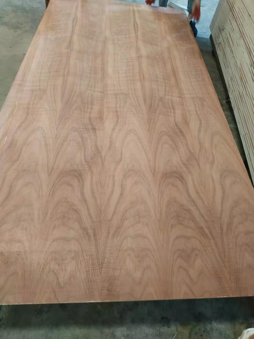 Veneer Laminated Particle Board Chipboard Flakeboard For Cabinet And Furniture