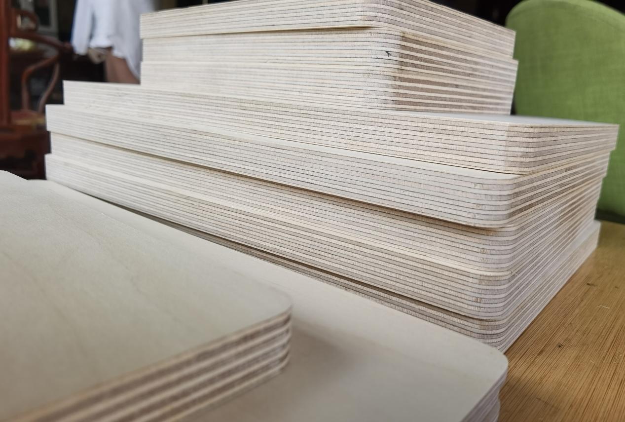 What Is The Difference between Birch Plywood And Regular Plywood?